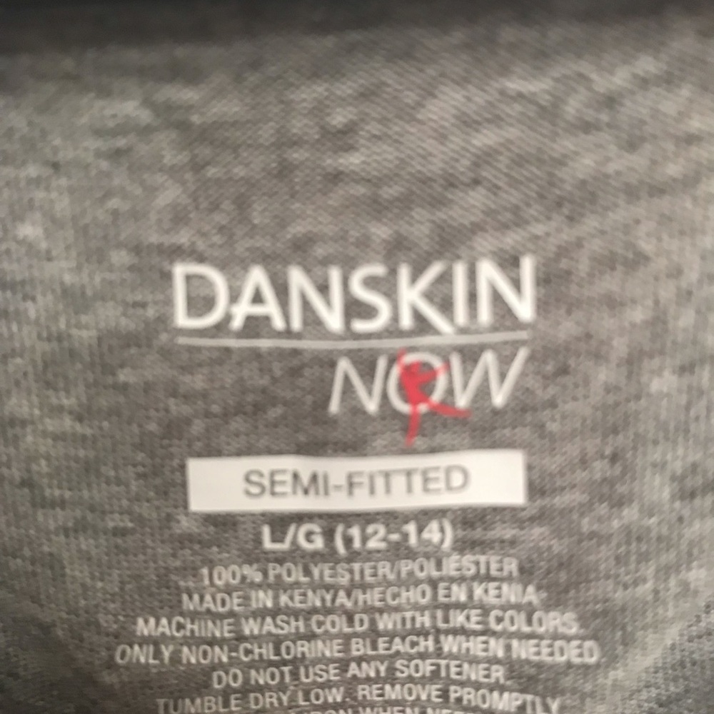 Workout top - Picture 2 of 2